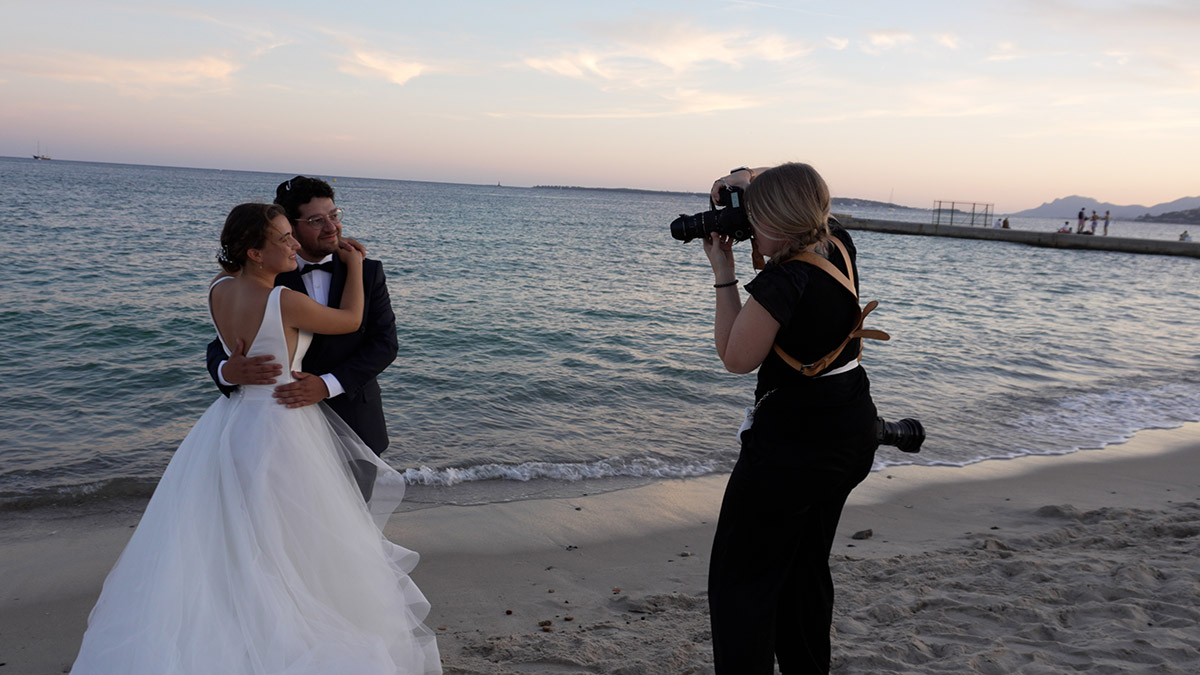 Reportage mariage sur une plage de la Côte d'Azur
